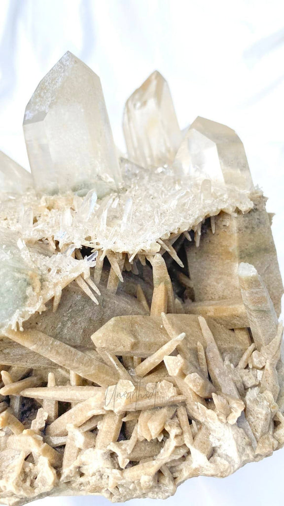 Free Download | Phone Background 7 - Unearthed Crystals