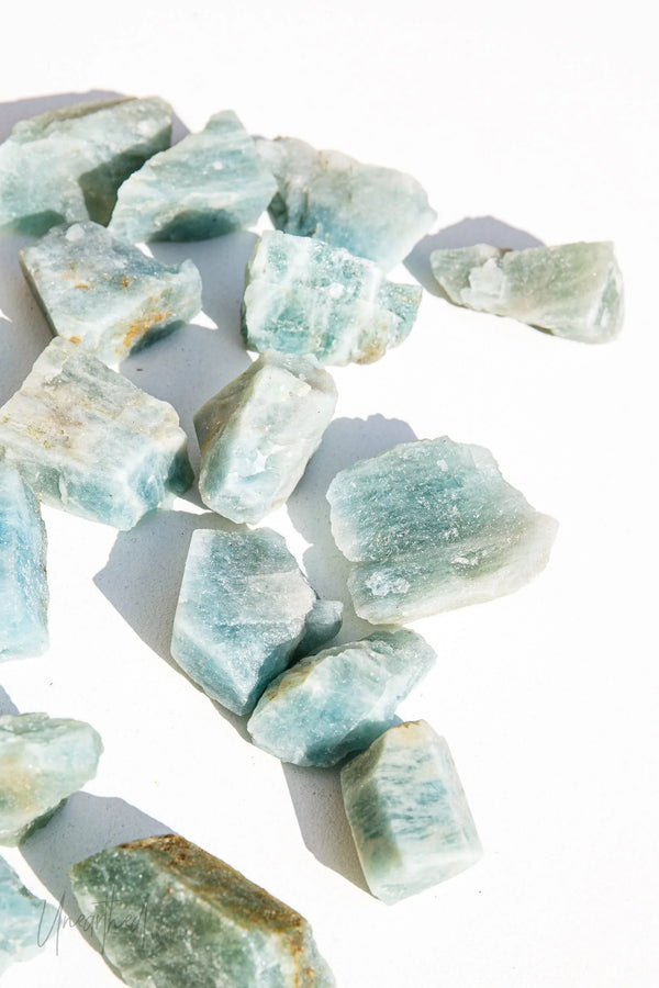 Aquamarine Rough | Small | 20-40 grams – Unearthed Crystals