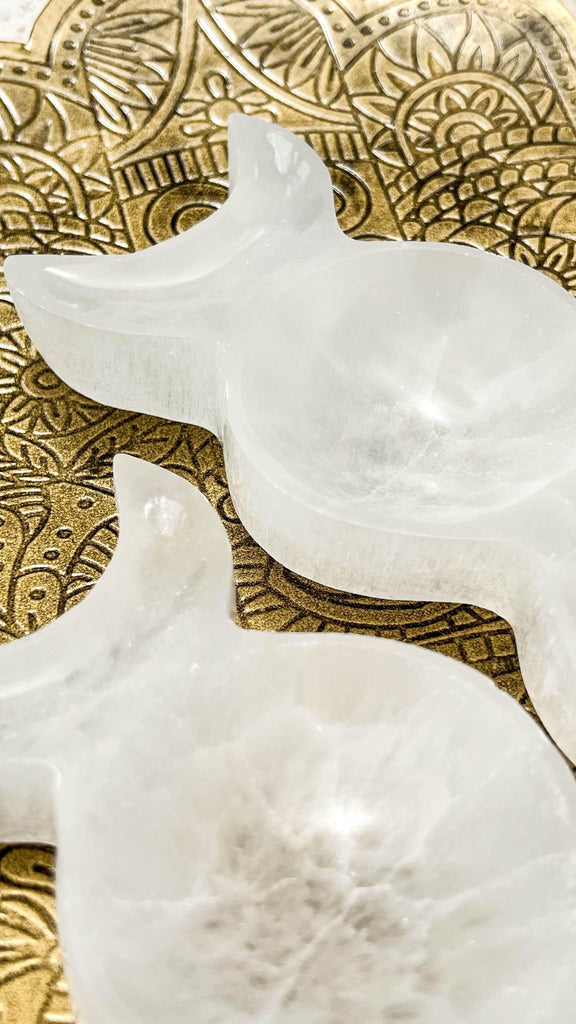 Selenite Moon Phases Trinket Bowl | Medium - Unearthed Crystals