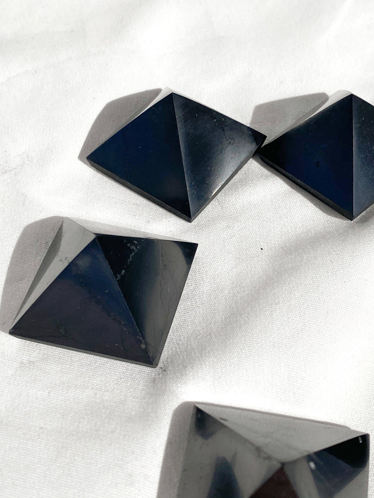 Shungite Pyramid | 30mm - Unearthed Crystals
