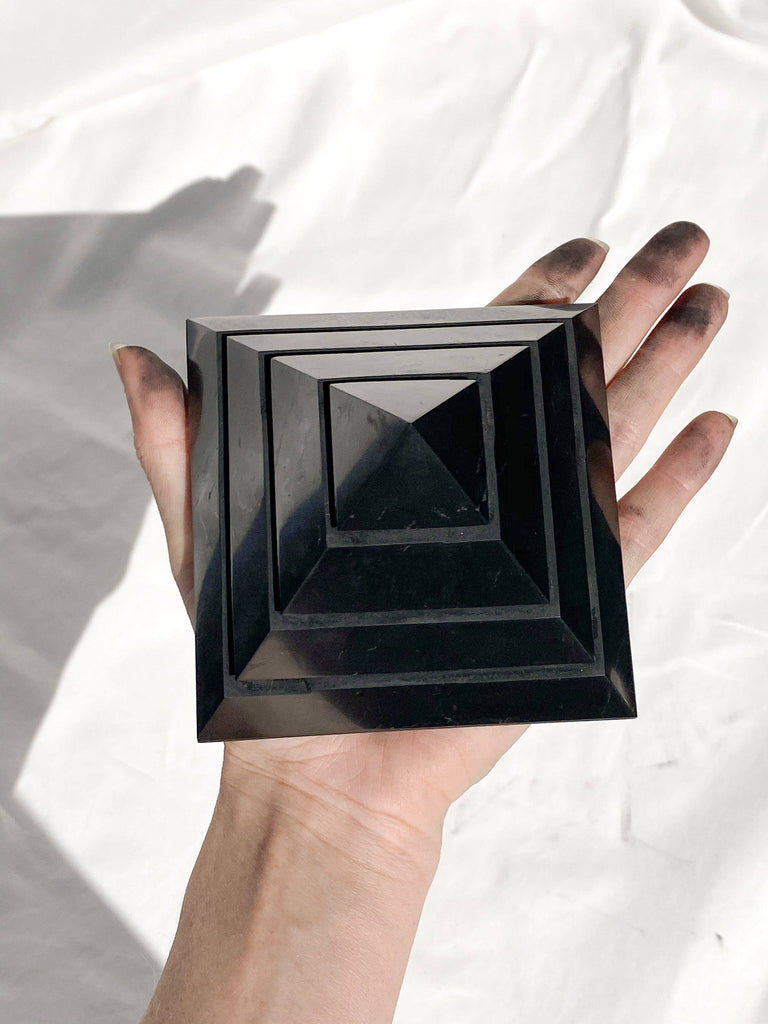 Shungite Sakkara Pyramid | 100mm - Unearthed Crystals