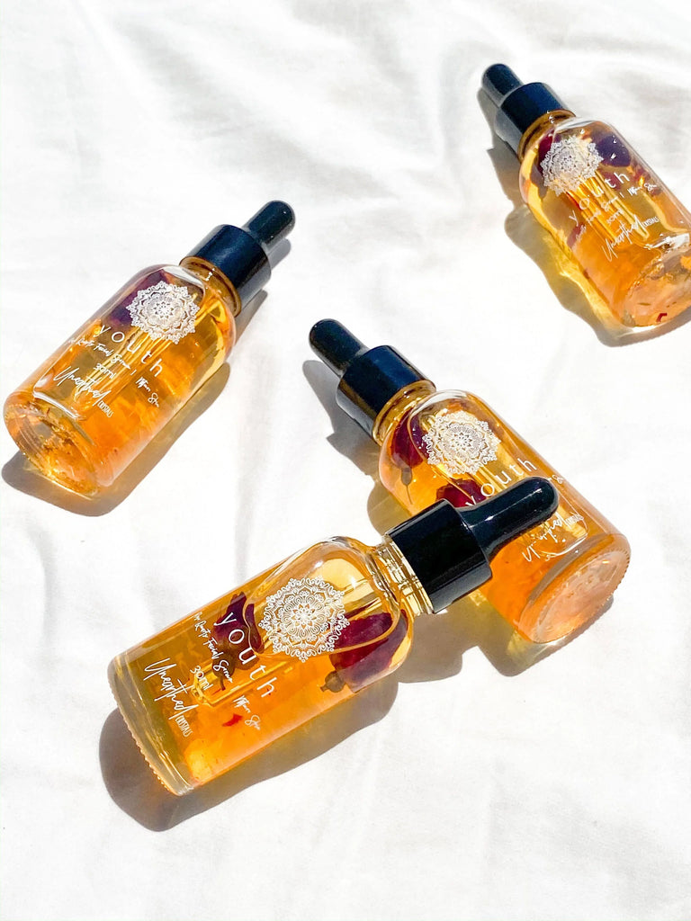 YOUTH // Rose Quartz Facial Serum | Mature Skin © - Unearthed Crystals