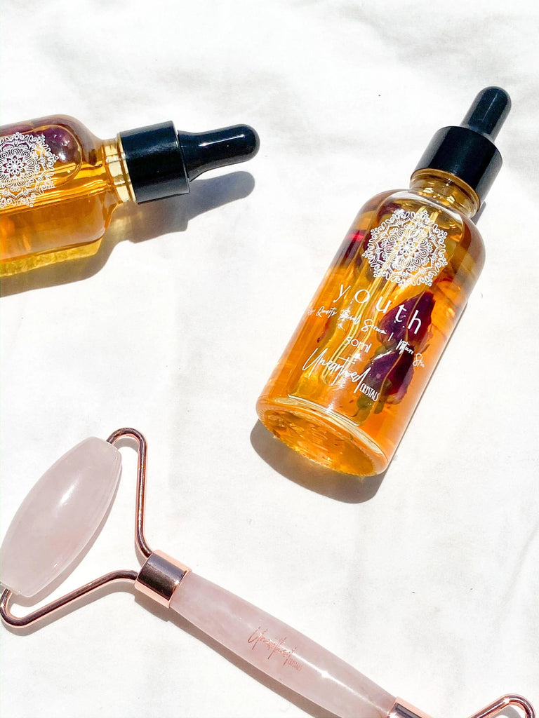 YOUTH // Rose Quartz Facial Serum | Mature Skin © - Unearthed Crystals