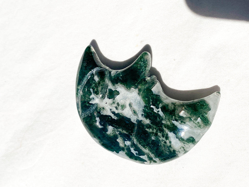 Moss Agate Moon Face Carving - Unearthed Crystals
