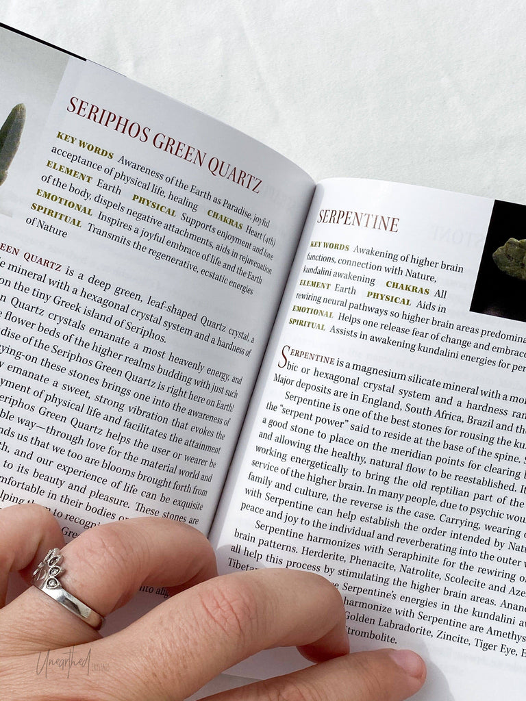 The Pocket Book of Stones - Unearthed Crystals