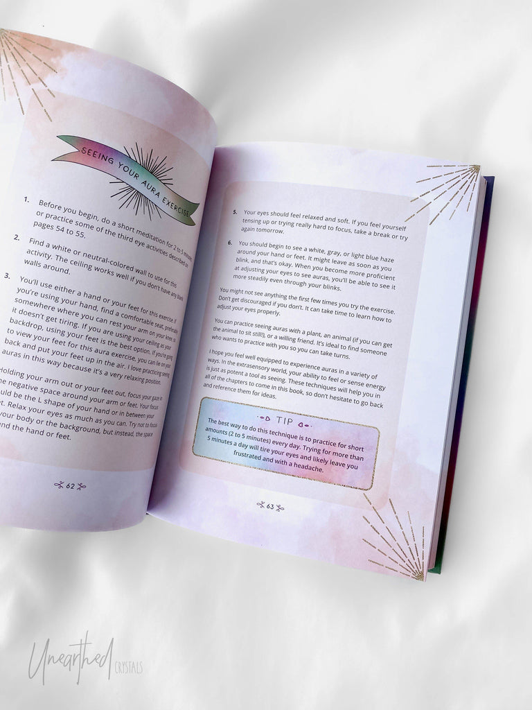 The Zenned Out Guide to Understanding Auras - Unearthed Crystals